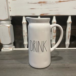 Rae Dunn drink pitcher very nice